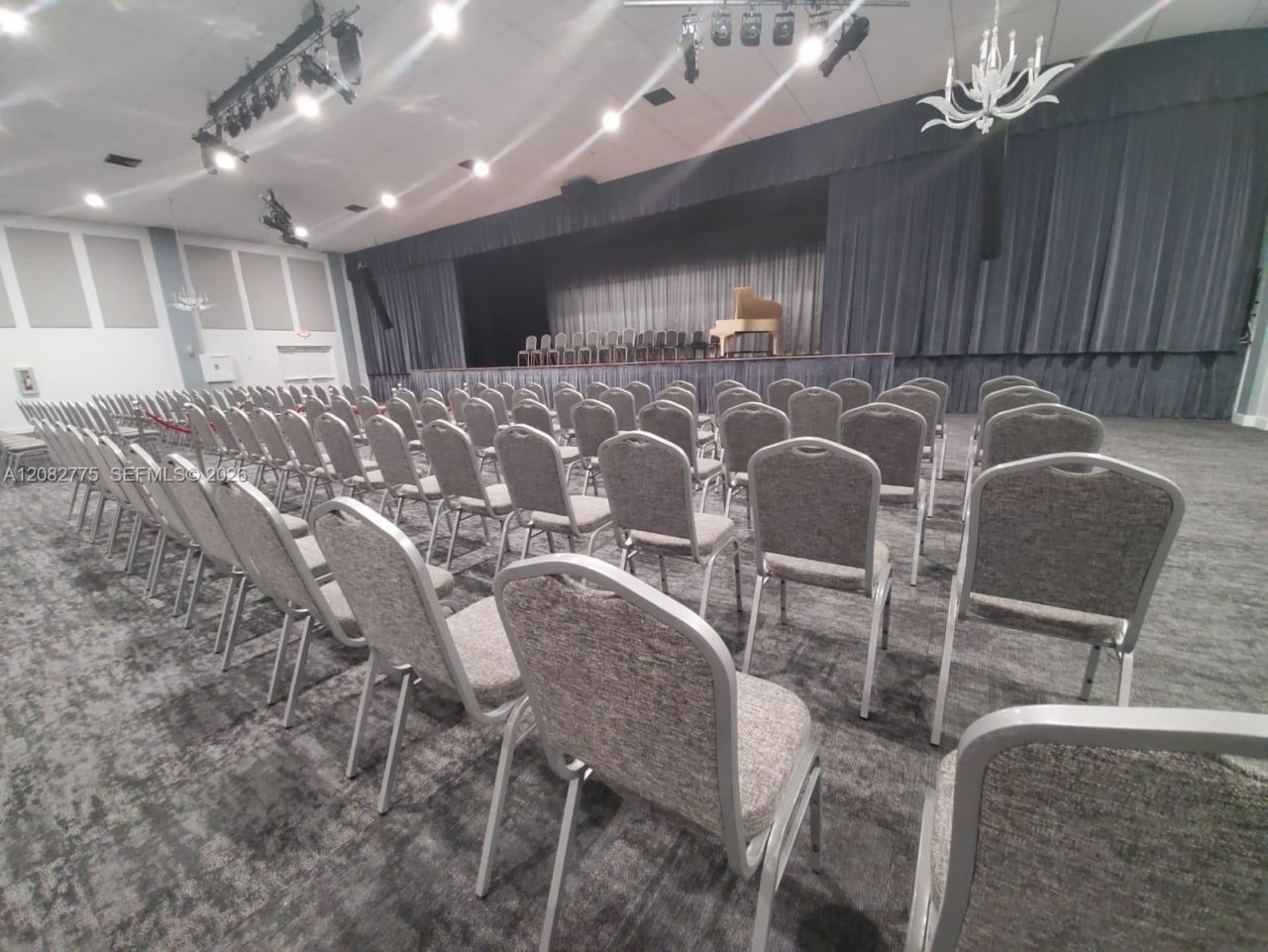 445 Lakeview Dr, Unit 1, Weston, FL 33326 Photo
