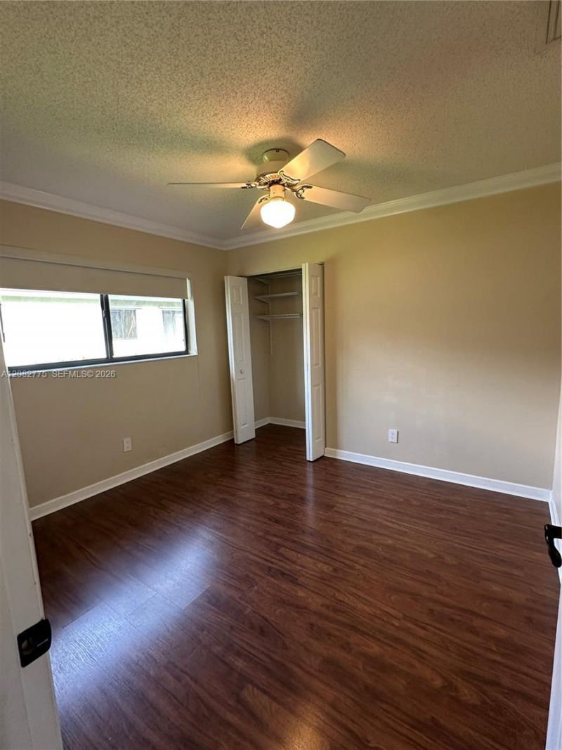 445 Lakeview Dr, Unit 1, Weston, FL 33326 Photo