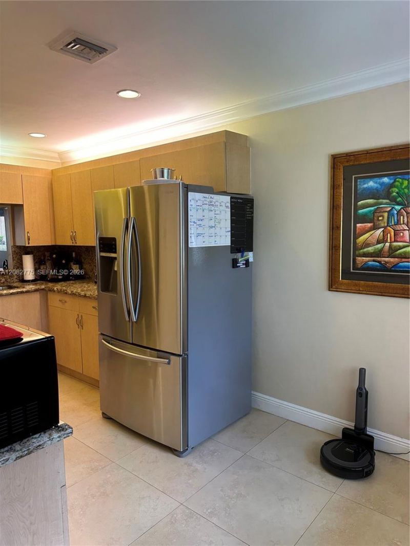 445 Lakeview Dr, Unit 1, Weston, FL 33326 Photo