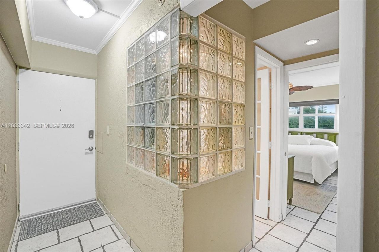 95 N Birch Rd, Unit 301, Fort Lauderdale, FL 33304 Photo