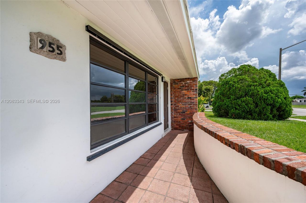 955 NW 15th St , Homestead, FL 33030 Photo