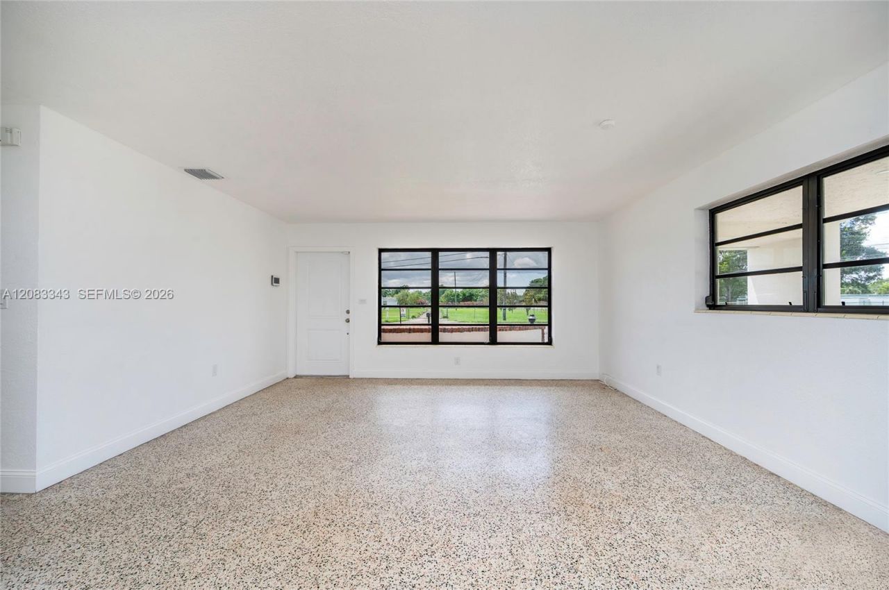 955 NW 15th St , Homestead, FL 33030 Photo