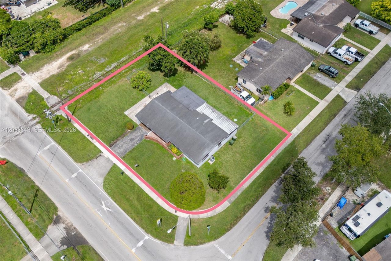 955 NW 15th St , Homestead, FL 33030 Photo