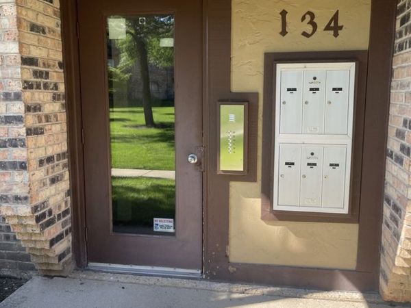 134 Klein Creek Court , Unit 5E, Carol Stream, IL 60188