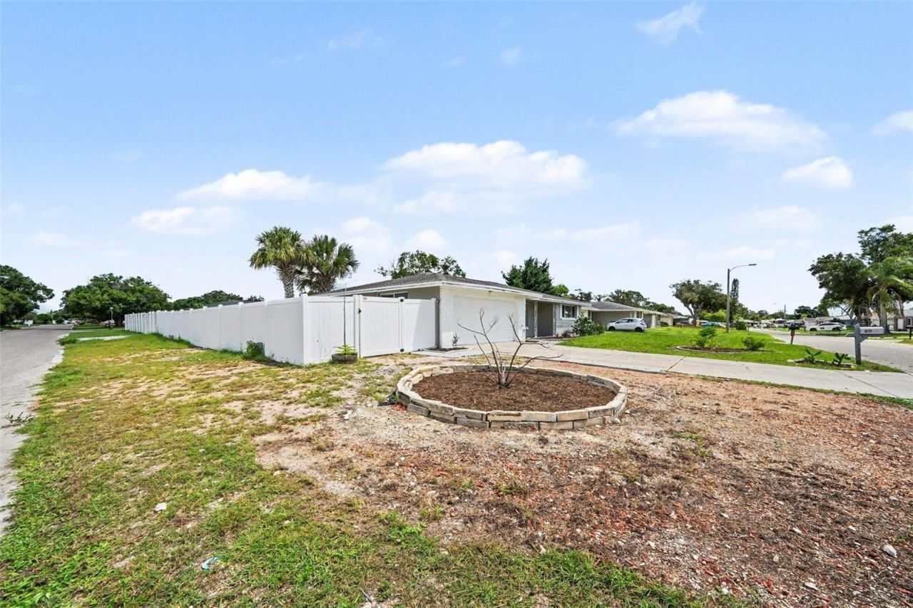 7815 Monarda Drive, Port Richey, FL 34668 Photo