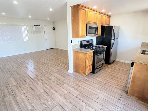15351 Orange Avenue, Unit 26, Paramount, CA 90723