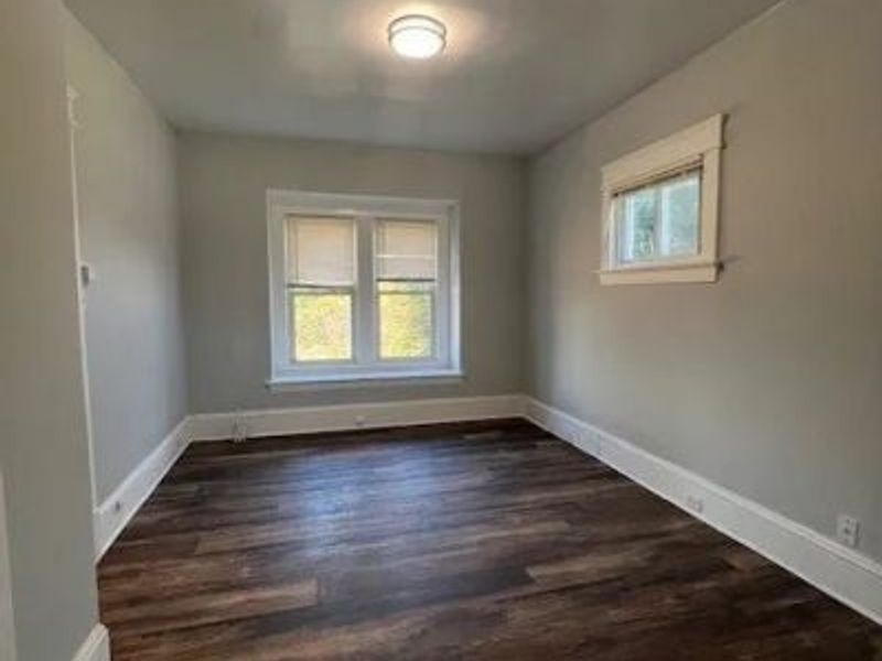 994 Parkwood Drive, Cleveland, OH 44108 Photo 14