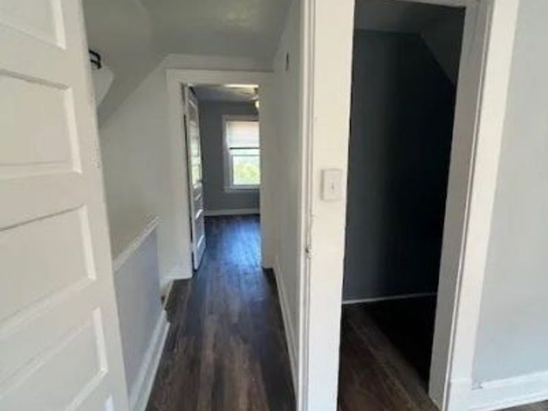994 Parkwood Drive, Cleveland, OH 44108 Photo 24