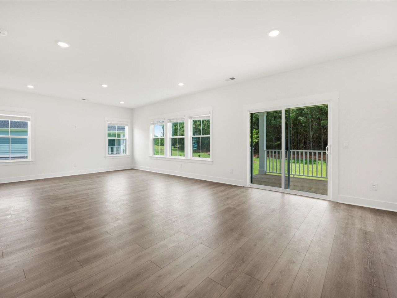 447 Radiant Blue Way Photo 15