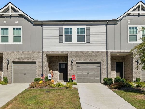 738 Prairie View Dr , Columbia, TN 38401