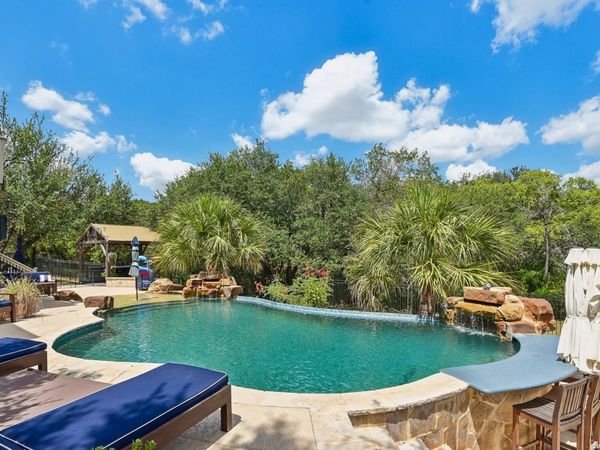 922 Santa Cruz Ln, New Braunfels, TX 78132