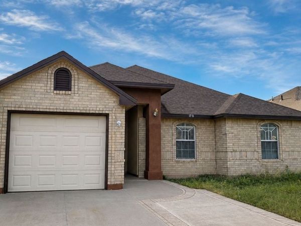 1531 Rosewood Drive, Eagle Pass, TX 78852