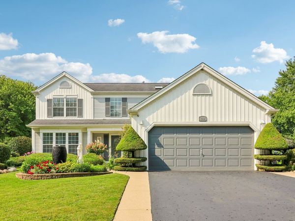 1360 Yosemite Parkway , Algonquin, IL 60102