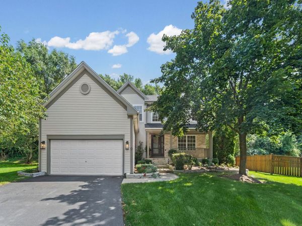 9 Lake Gillilan Court, Algonquin, IL 60102
