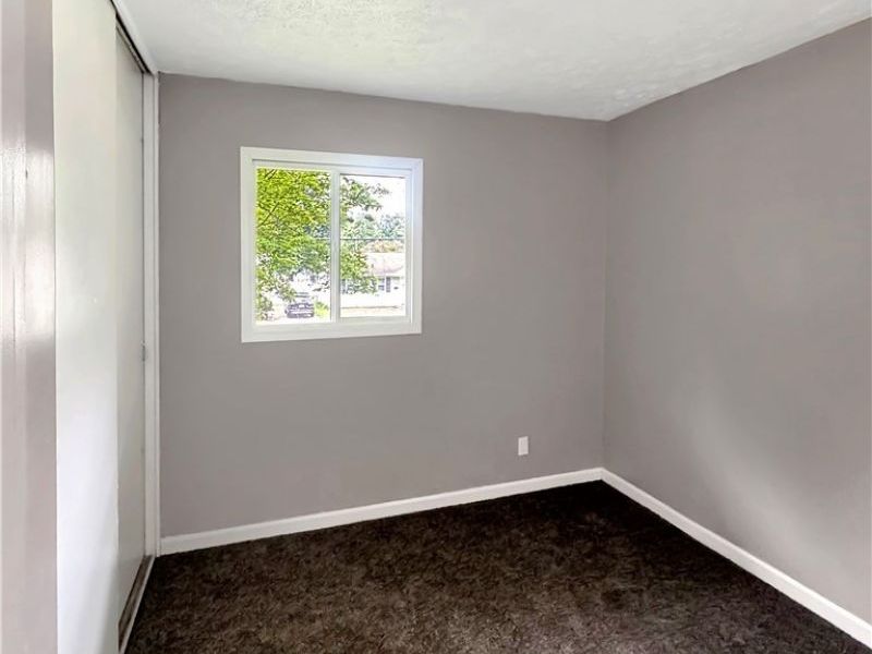 919 Kickapoo Avenue, Akron, OH 44305 Photo 10