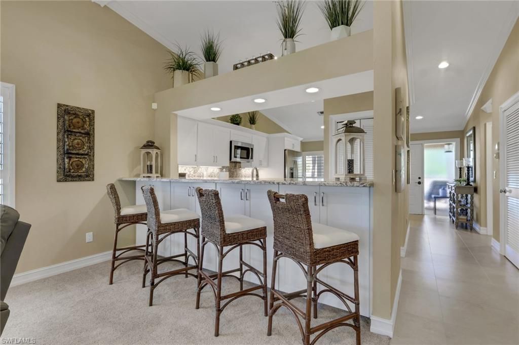 5270 Fox Hollow Dr, Unit 607, Naples, FL 34104 Photo
