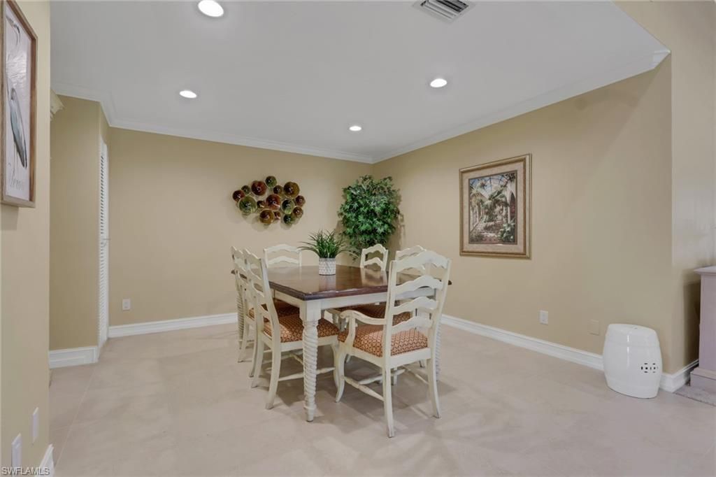 5270 Fox Hollow Dr, Unit 607, Naples, FL 34104 Photo