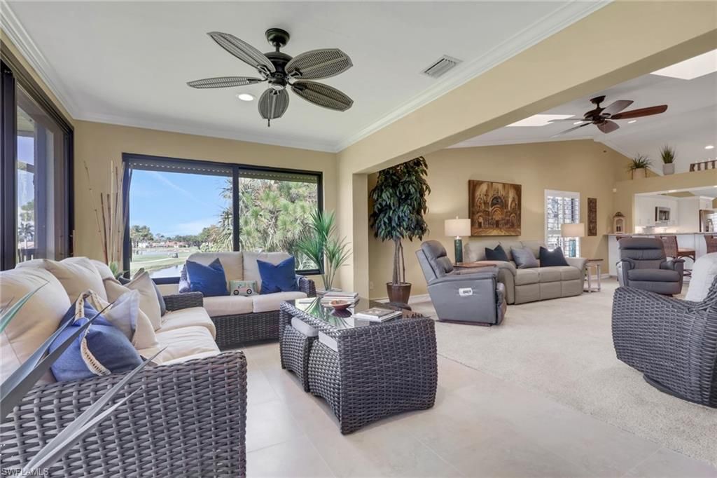 5270 Fox Hollow Dr, Unit 607, Naples, FL 34104 Photo