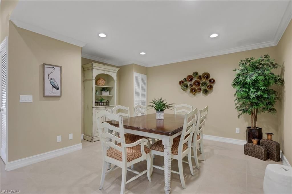 5270 Fox Hollow Dr, Unit 607, Naples, FL 34104 Photo
