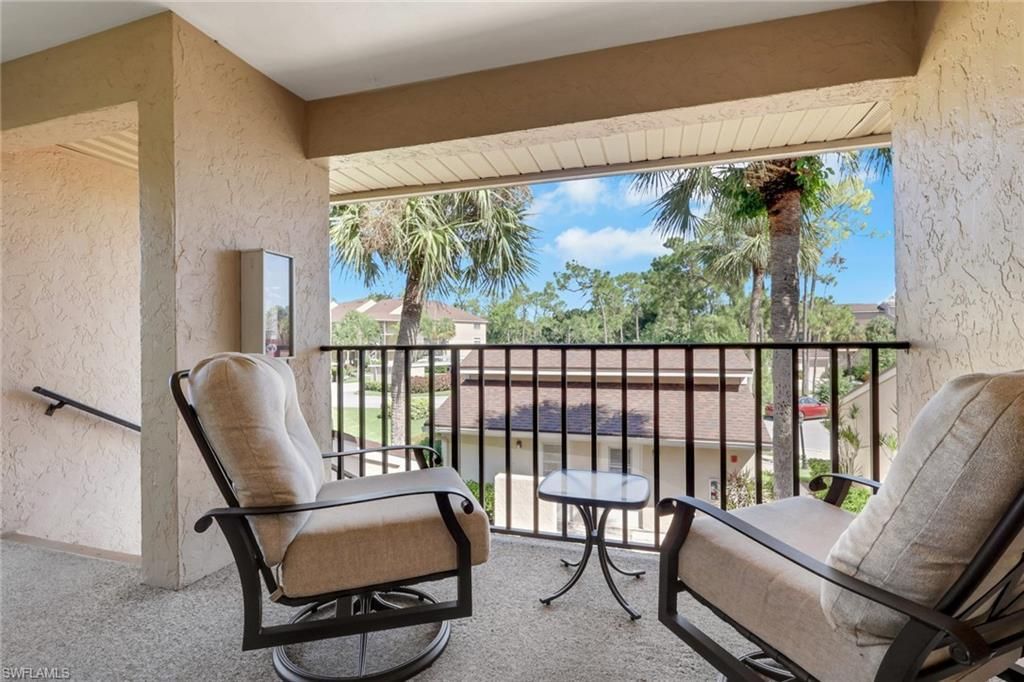 5270 Fox Hollow Dr, Unit 607, Naples, FL 34104 Photo