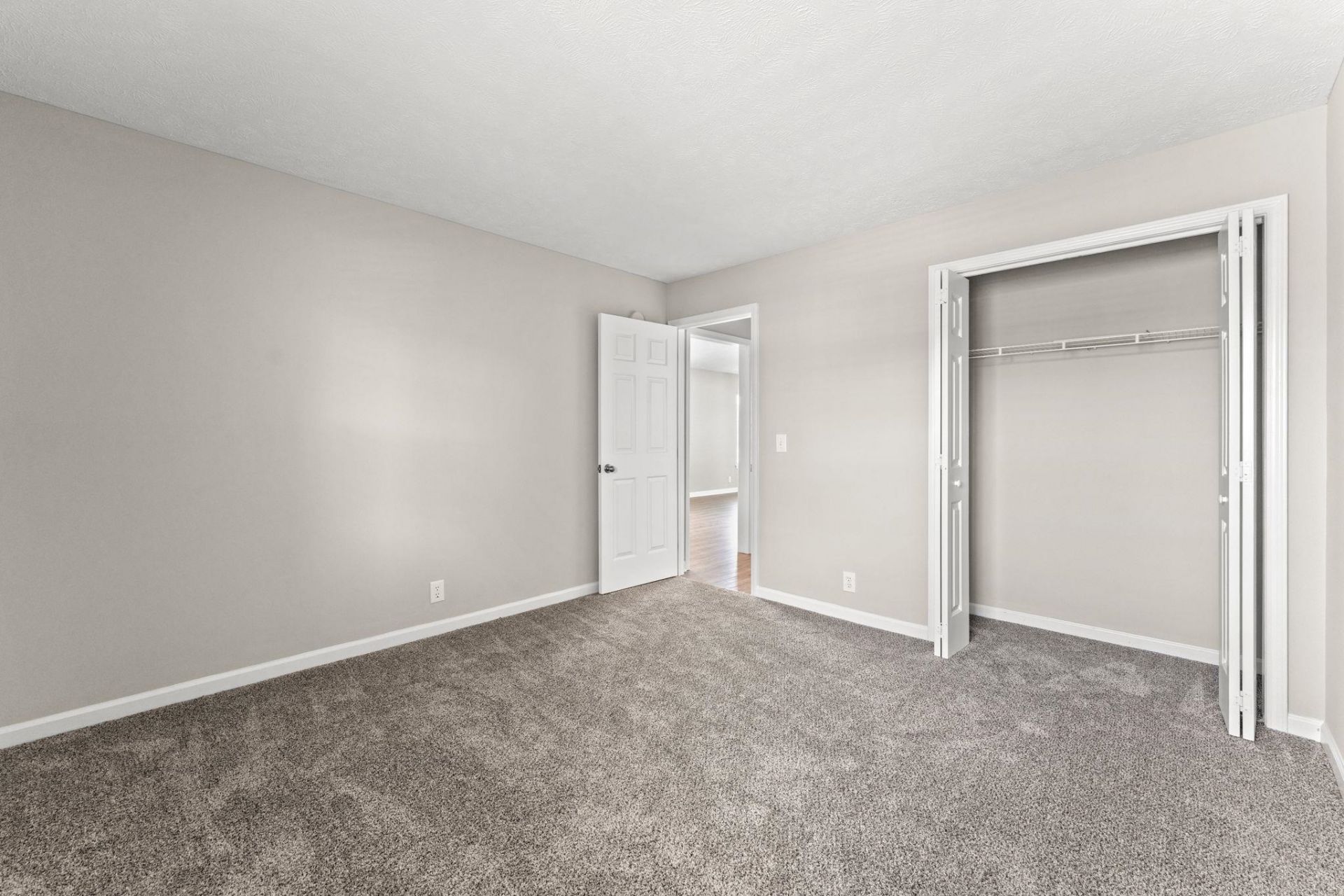 684 Tupelo Ln. Photo 15