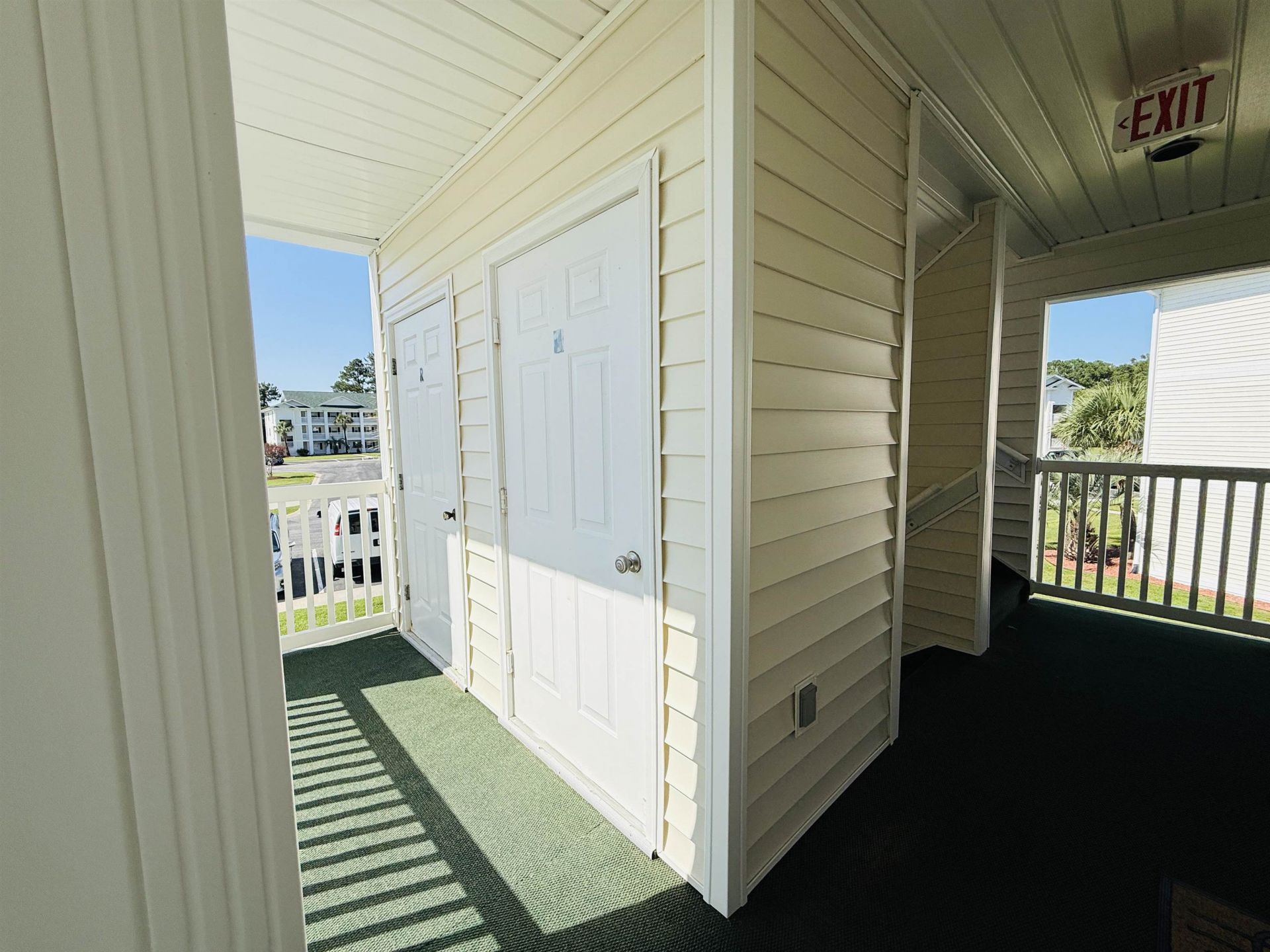 684 Tupelo Ln. Photo 25