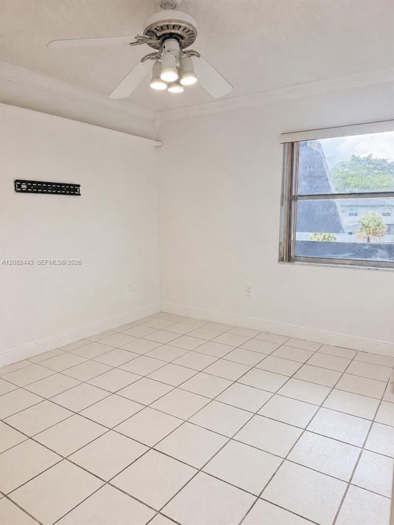 8350 Sands Point Blvd , Unit E309, Tamarac, FL 33321 Photo