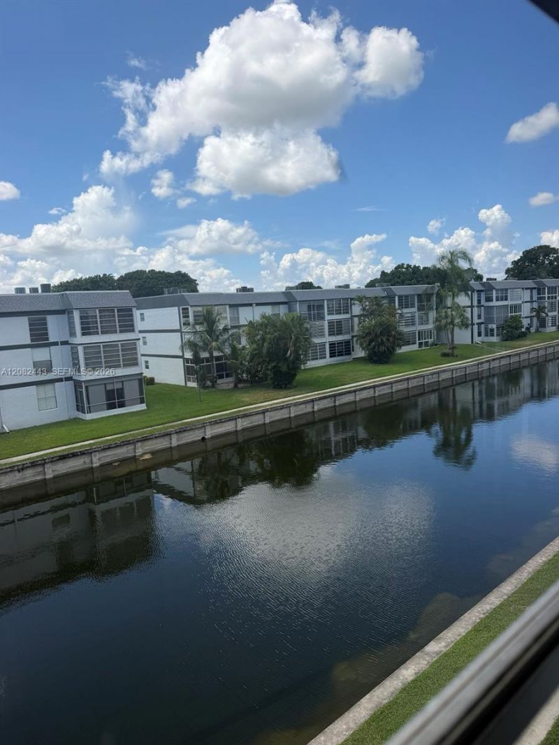 8350 Sands Point Blvd , Unit E309, Tamarac, FL 33321 Photo