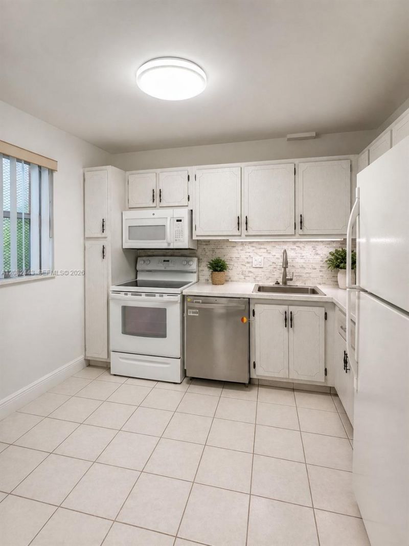 8350 Sands Point Blvd , Unit E309, Tamarac, FL 33321 Photo