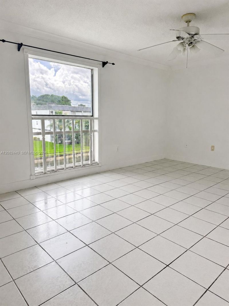 8350 Sands Point Blvd , Unit E309, Tamarac, FL 33321 Photo