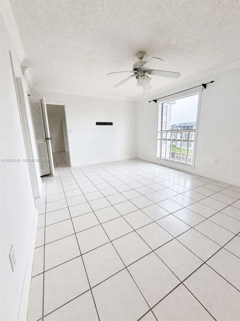 8350 Sands Point Blvd , Unit E309, Tamarac, FL 33321 Photo