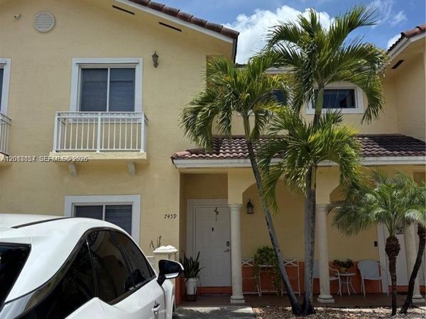 Hialeah, FL 33015
