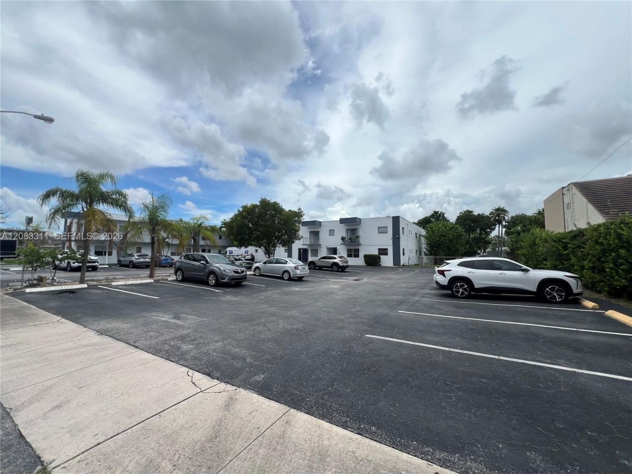 30 SE 4th Ave, Unit 106, Hallandale Beach, FL 33009 Photo