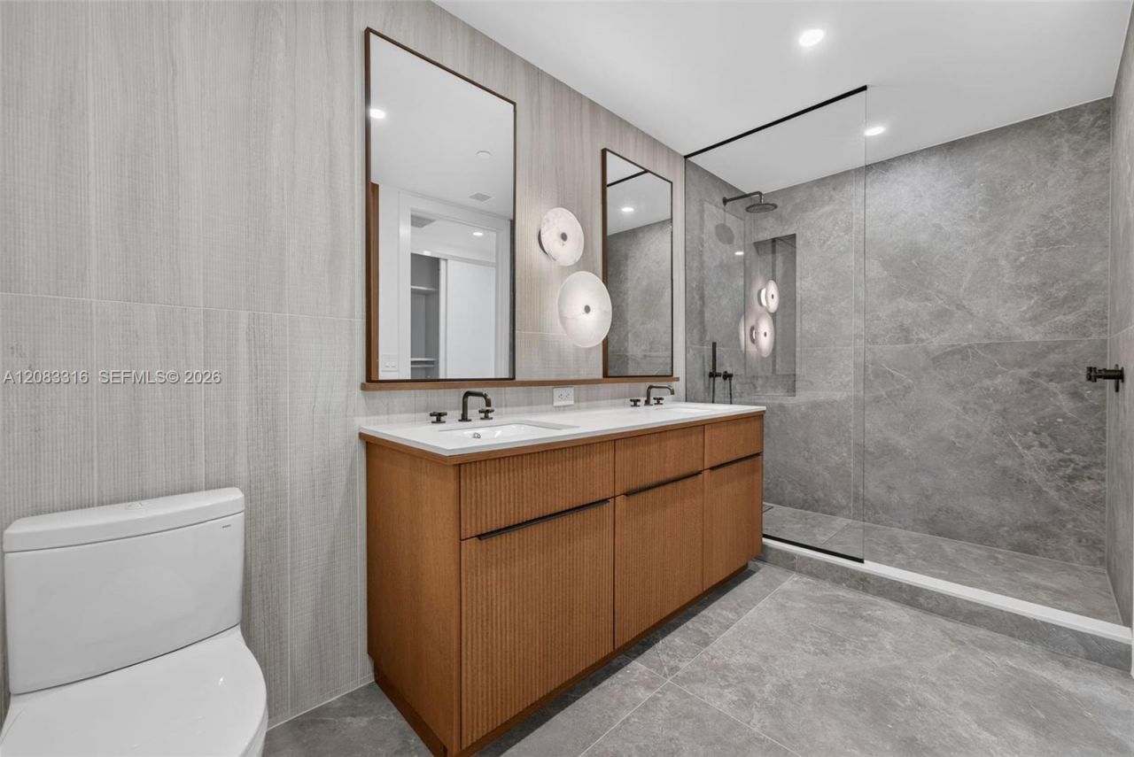 2200 Brickell Avenue , Unit 315, Miami, FL 33129 Photo