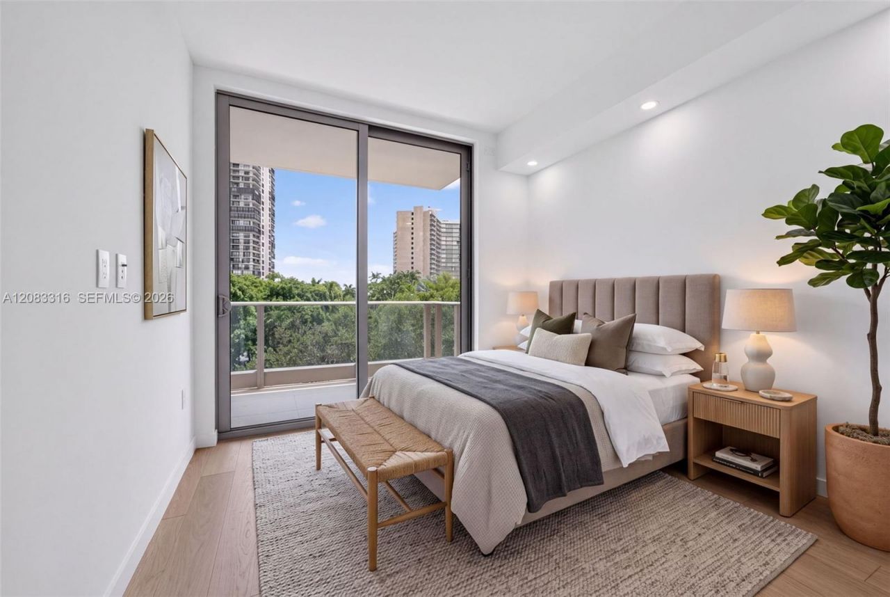2200 Brickell Avenue , Unit 315, Miami, FL 33129 Photo