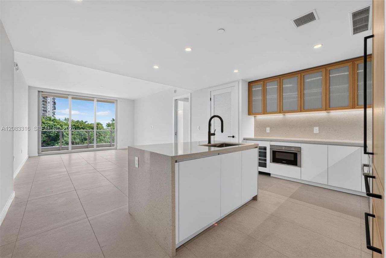 2200 Brickell Avenue , Unit 315, Miami, FL 33129 Photo