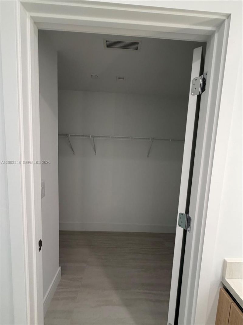 2411 Laguna Cir , Unit 2307, North Miami, FL 33181 Photo