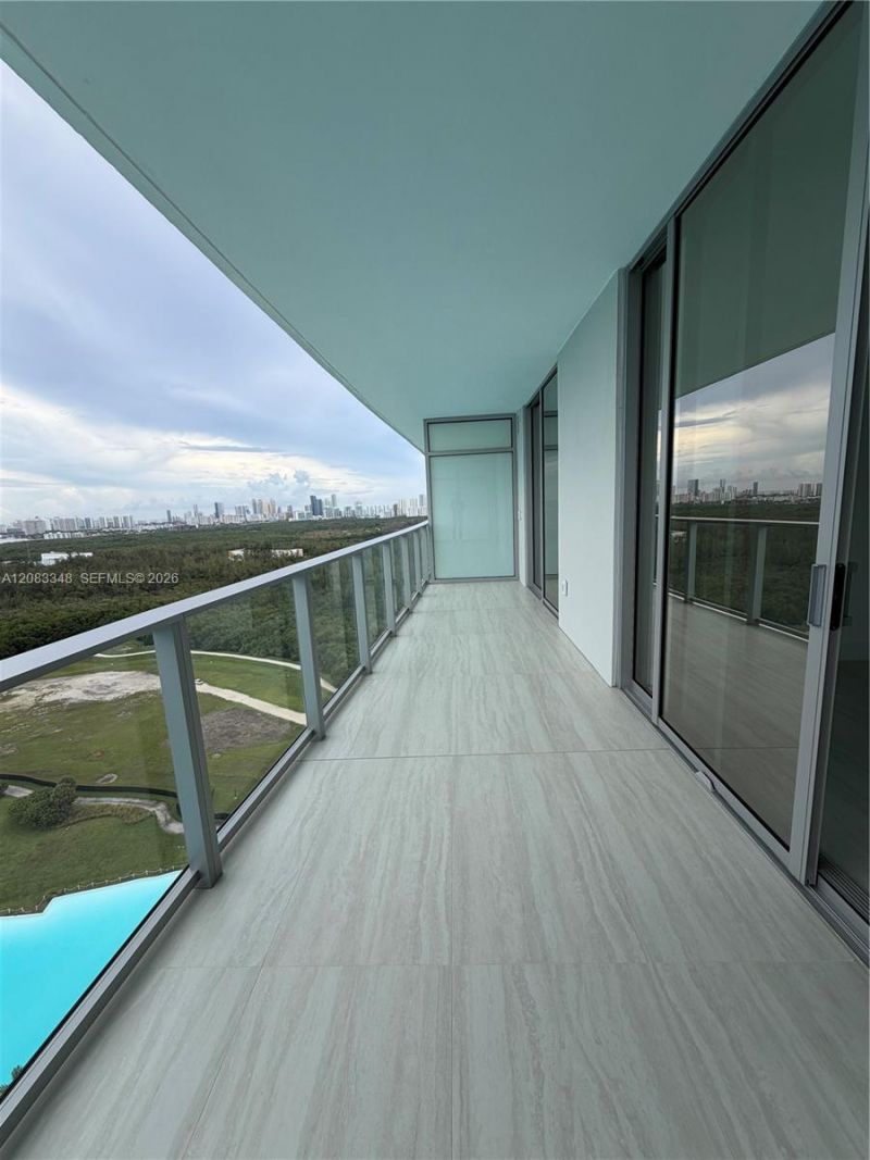 2411 Laguna Cir , Unit 2307, North Miami, FL 33181 Photo
