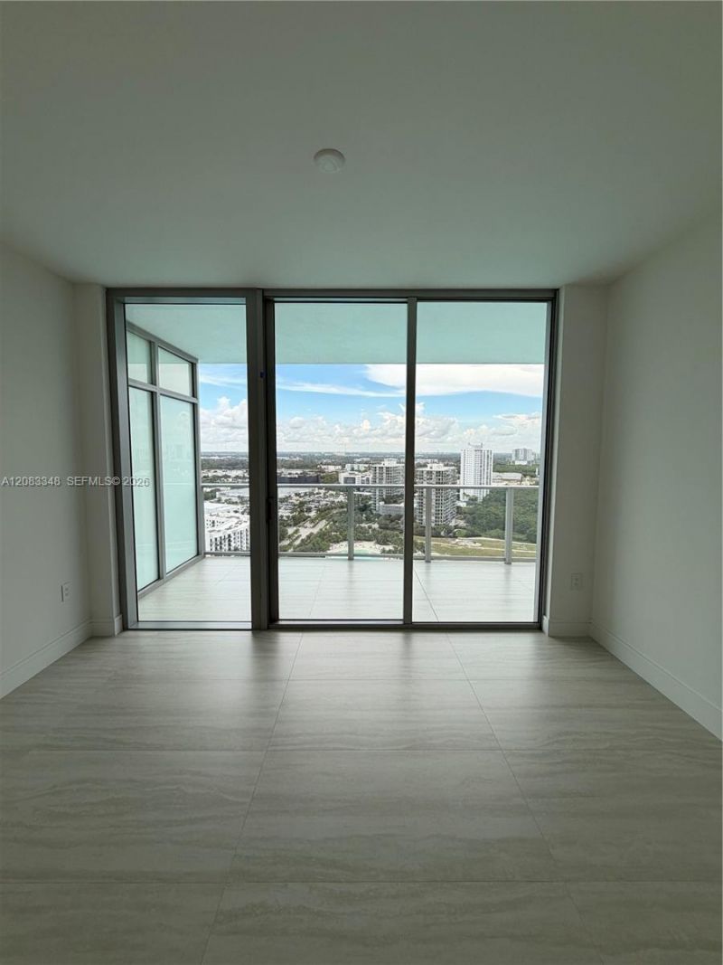 2411 Laguna Cir , Unit 2307, North Miami, FL 33181 Photo