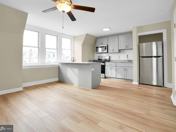 413 GAY STREET , Unit 4, PHOENIXVILLE, PA 19460