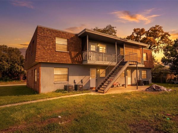 656 WILLIAMSBURG DRIVE, DAYTONA BEACH, FL 32117