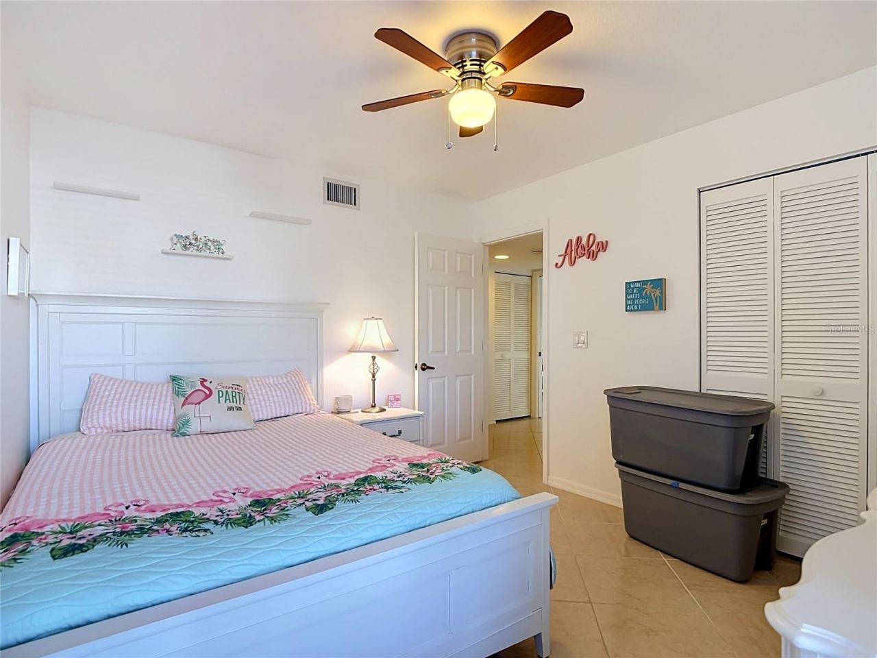 5925 Trailwinds Drive, Unit 925, Fort Myers, FL 33907 Photo