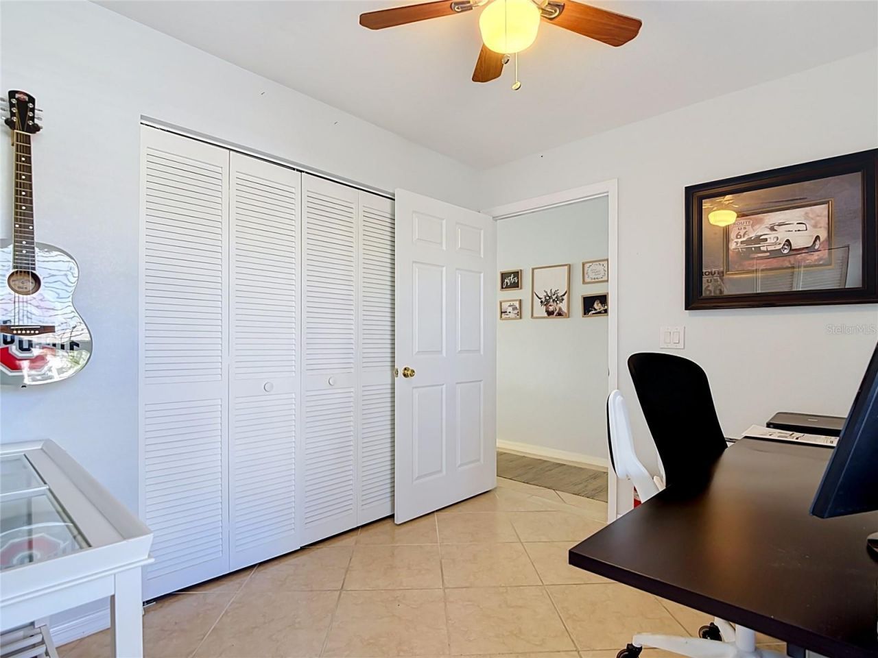 5925 Trailwinds Drive, Unit 925, Fort Myers, FL 33907 Photo