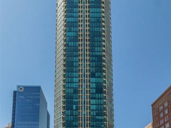 500 THROCKMORTON Street , Unit 2502, Fort Worth, TX 76102