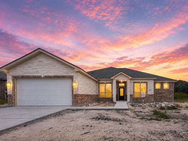 131 Lasso Loop, Lorena, TX 76655