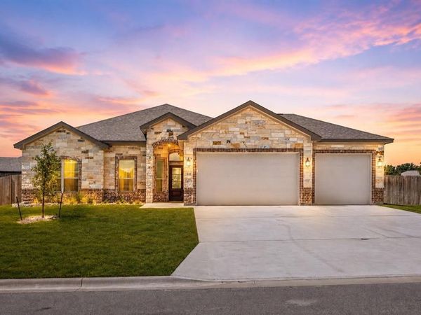 132 Lasso Loop, Lorena, TX 76655