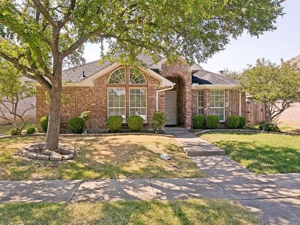 513 Creek Court, Lewisville, TX 75067