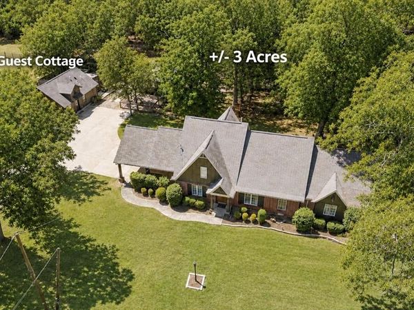 331 S Larkin Road , Sunnyvale, TX 75182