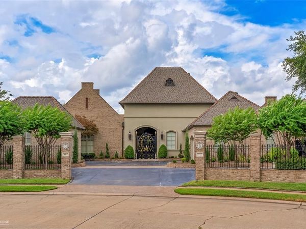 104 Belle Maison Court, Bossier City, LA 71111