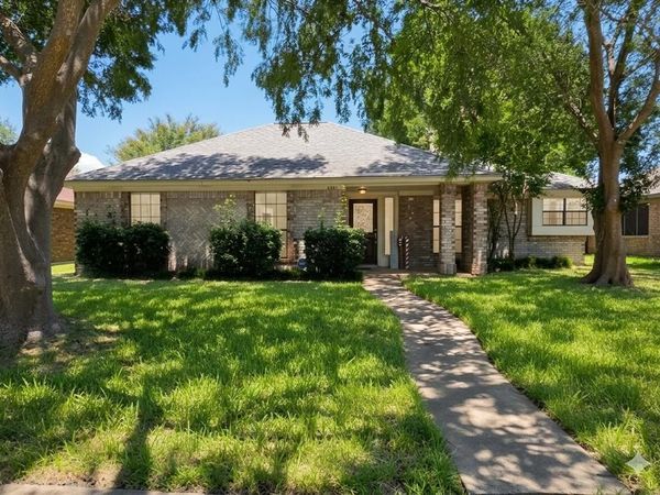2401 Cortland Circle, Rowlett, TX 75088